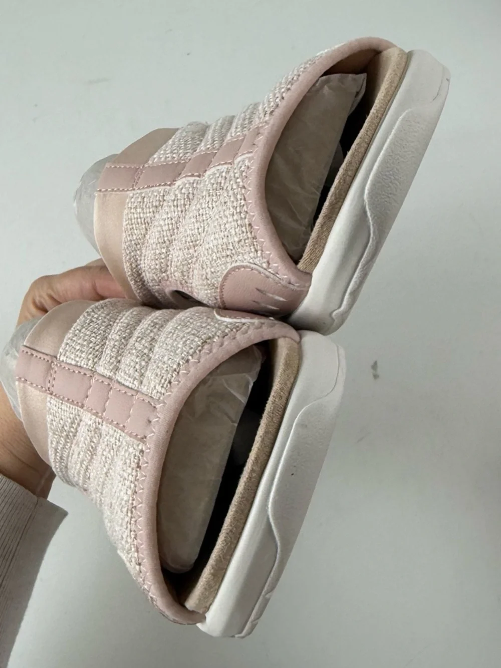 Easy Spirit Traciee Lightweight Flat Easy On Sandals Womens 9M Light Pink NWT